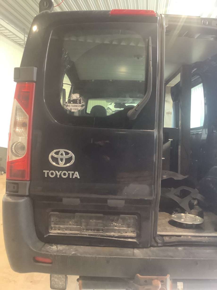 Dør venstre bak varebil til Toyota Proace 2013-2016 (Type I)  (TOYOTA|SU001A2178|)