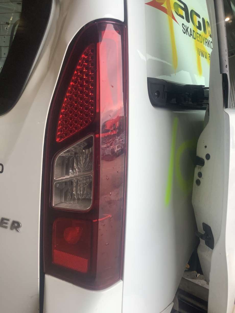 Baklykt høyre til Peugeot Partner, 2015-2019 (Type II, Fase 2)  (PEUGEOT|)