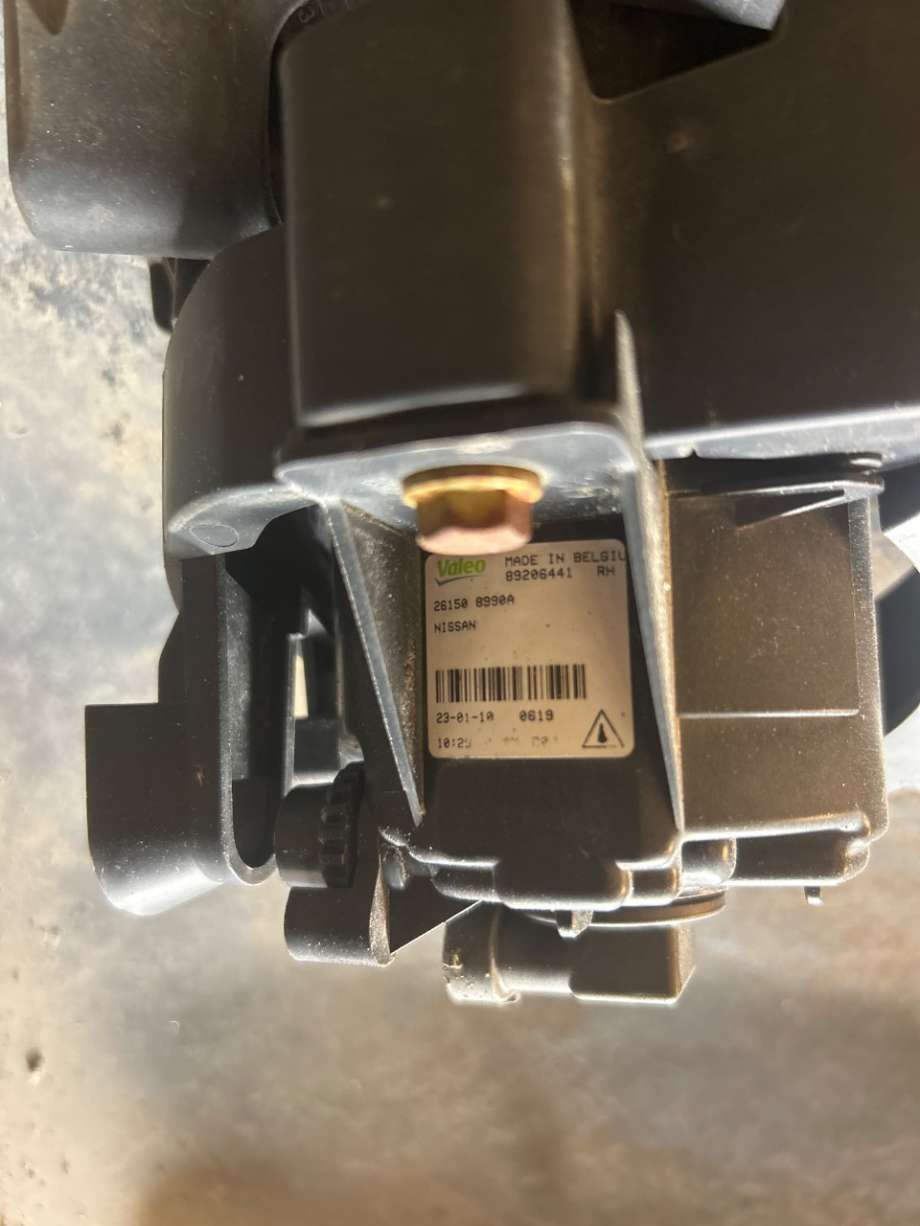 Tåkelykt venstre foran til Nissan Qashqai 2007-2010 (Type I, Fase 1)  (NISSAN|261508993A|89206441|261508990A)