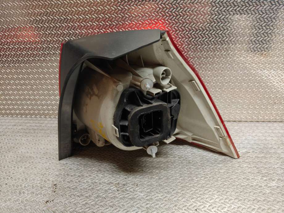 Baklykt venstre til VW Golf V, Combi 2003-2008  (VOLKSWAGEN|1K6945095AA||1K6945095N)