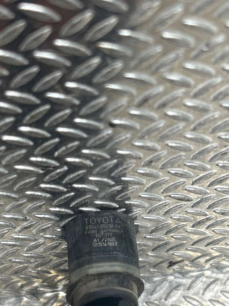 Parkeringssensor bak til Toyota Auris 2013-2015 (Type II, Fase 1)  (|8934105010XX)