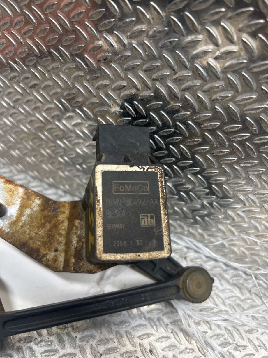 Sensor nivå til Volvo V70 2007-2013 (Type III, Fase 1)  (VOLVO|31288274||7G9N3C492AA)