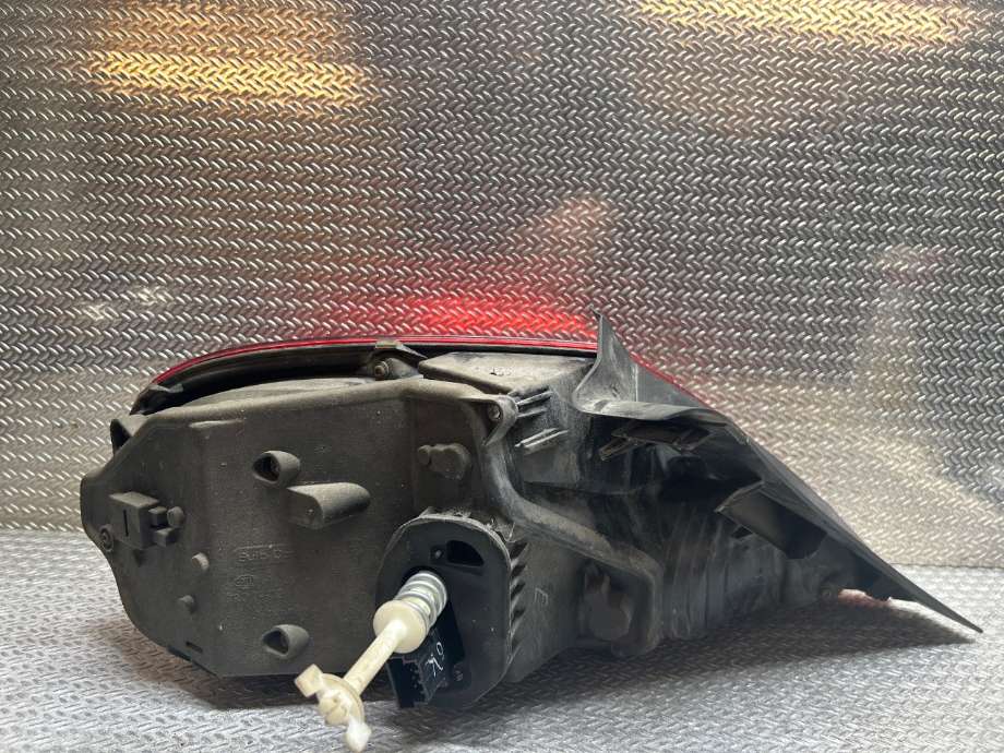 Baklykt høyre til VW Beetle 2011-2018 (Type II)  (VOLKSWAGEN|5C5945096H|5C5 945 096 H|)
