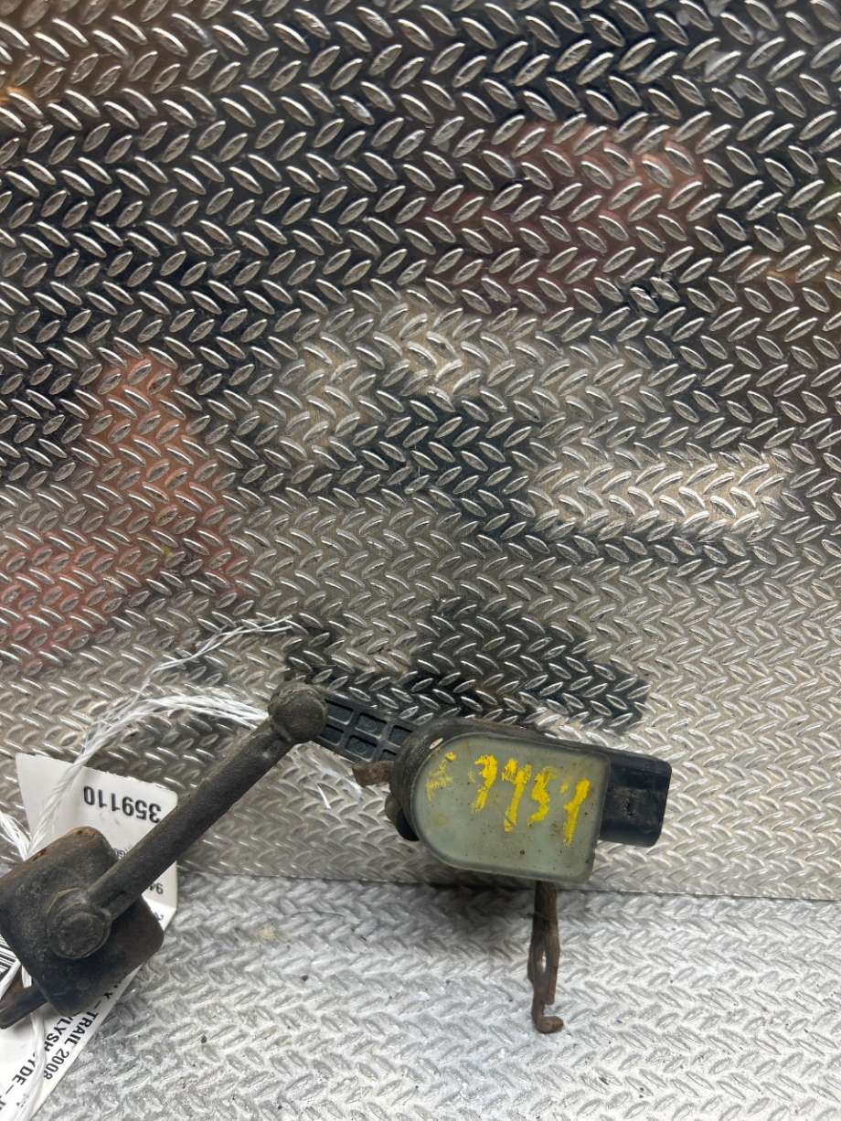 Sensor nivå til Nissan X-Trail 2007-2014 (T31) (T31) (NISSAN|53820JG00A|)
