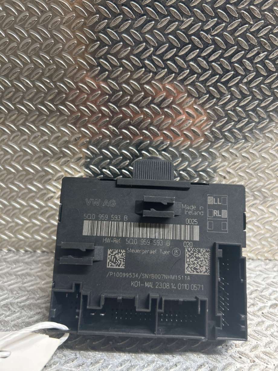 Styreenhet dør venstre foran til VW e-Golf 2014-2017 (Fase 1)  (VOLKSWAGEN|5Q0959593B|)