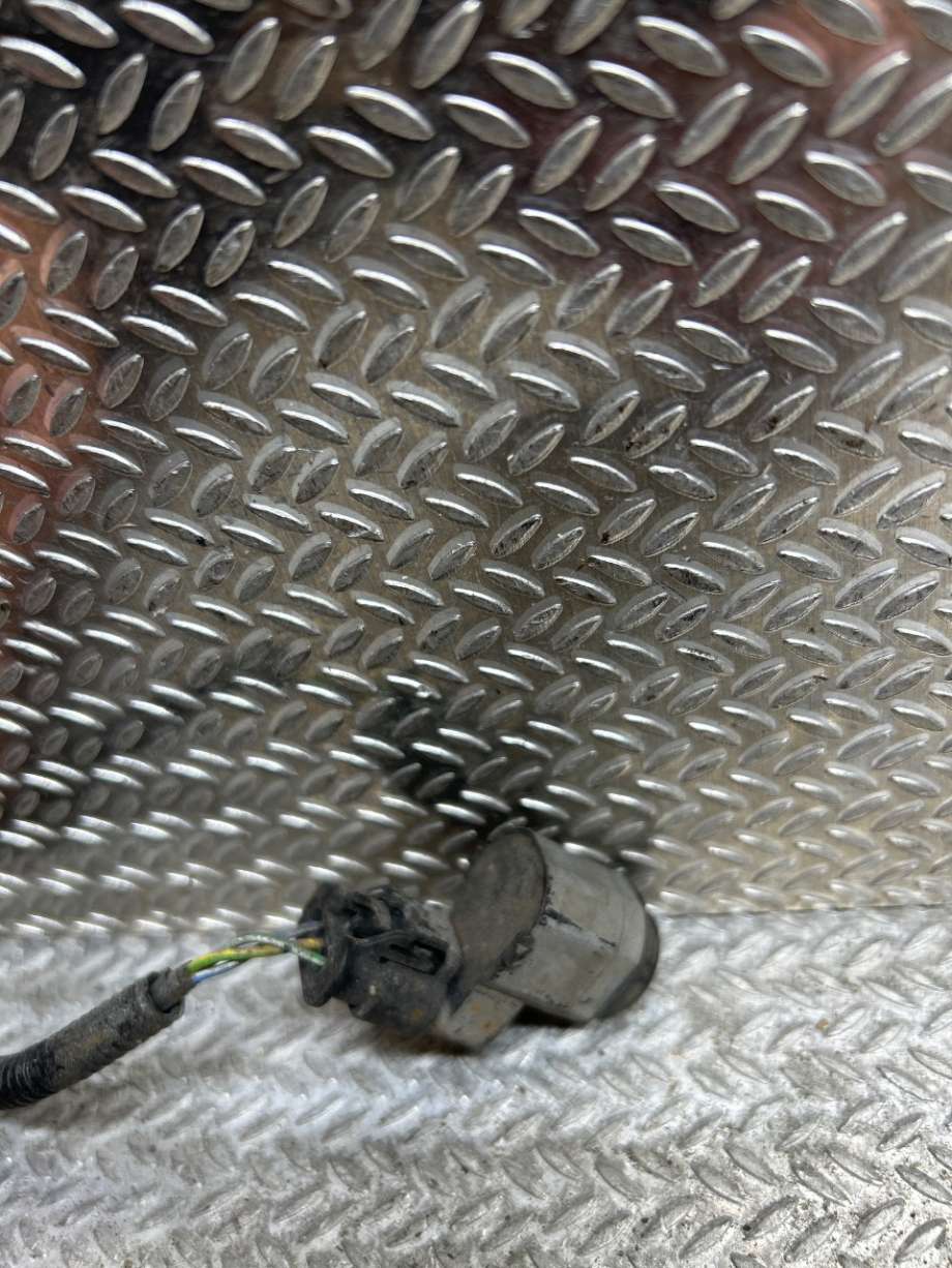 Parkeringssensor bak til Ford S-Max 2010-2015 (Type I, Fase 2) (FORD|2018398|GK2T15K859FA|)