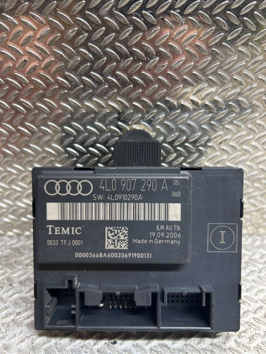 Styreenhet dør venstre foran til Audi Q7 2006-2010 (Type I, Fase 1)  (AUDI||4L0910290A|4L0907290A)