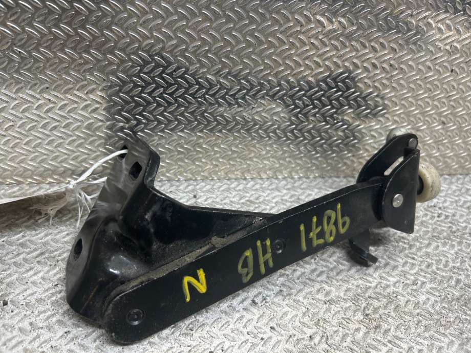 Diverse deler til VW Caddy 2015-2020 (Type III, Fase 3)  (VOLKSWAGEN|2K0843398B|)