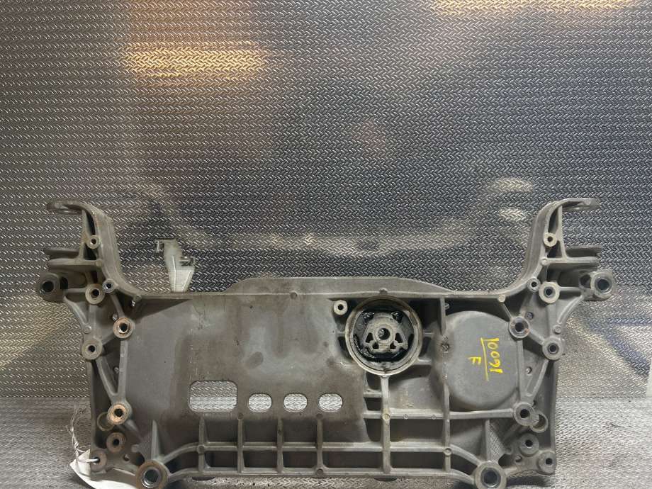 Travers foran hoved til VW Tiguan, 2011-2016 (Type I, Fase 2)  (VOLKSWAGEN|3C0199313BB)