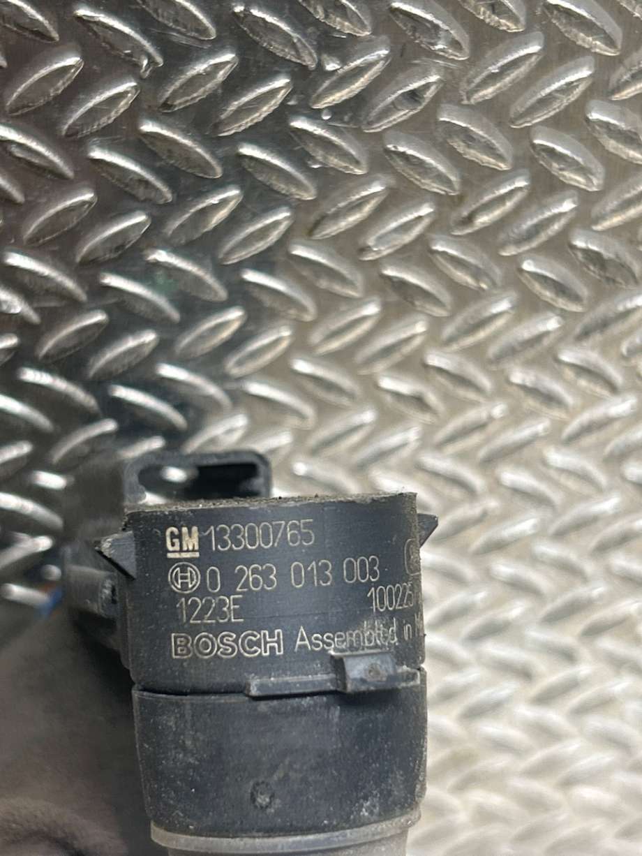Parkeringssensor foran til Opel Astra J, 2010-2015  (OPEL|93191445  39006734)