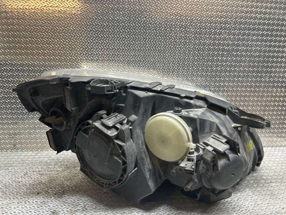 Frontlykt venstre halogen til Mercedes B-Klasse 2005-2008 (Fase 1) (W245) (W245) (MERCEDES|A1698201761|0301220201|A 169 820 17 61)