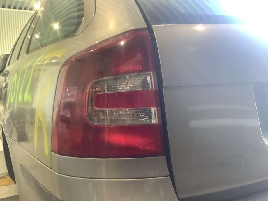 Baklykt venstre til Škoda Octavia, 2005-2008 (Type II, Fase 1)  (SKODA|)