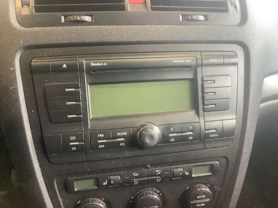 Bilstereo til Škoda Octavia, 2005-2008 (Type II, Fase 1)  (SKODA|)