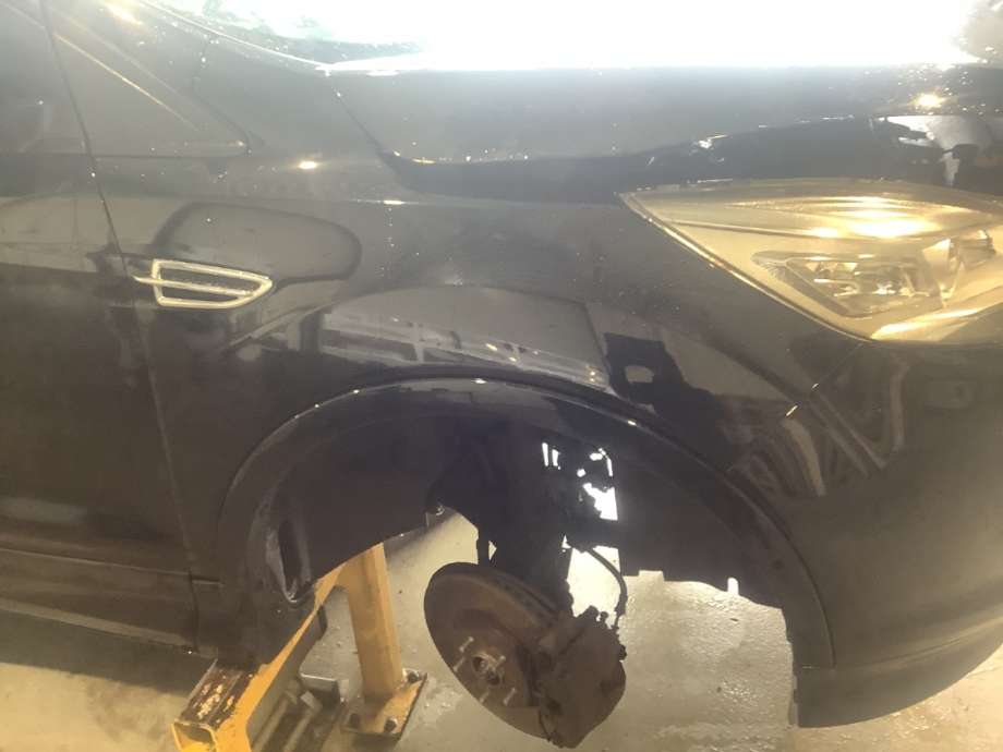 Skjerm høyre foran til Ford Kuga, 2013-2019  (FORD|5216949)