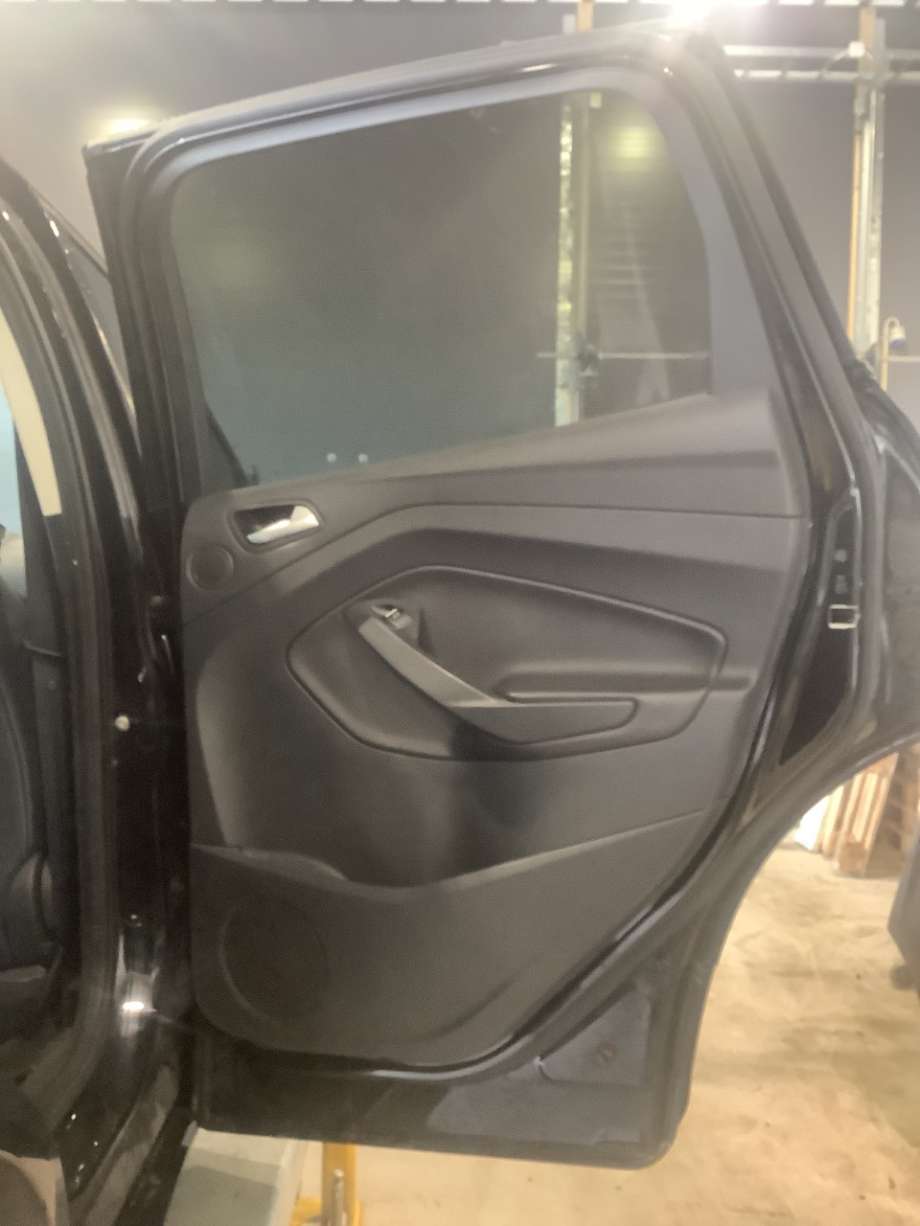 Dør høyre bak til Ford Kuga 2013-2019  (FORD|2413515|)