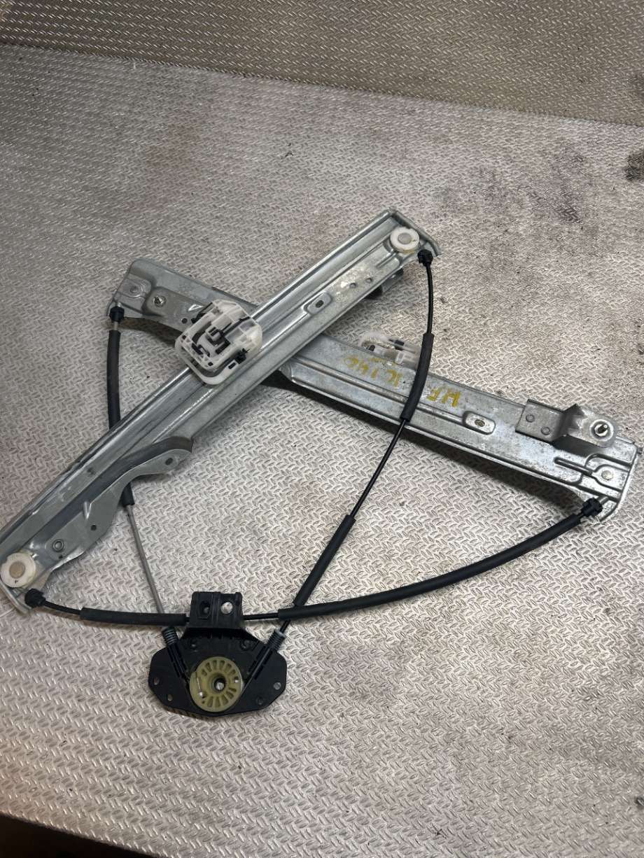 Ruteheis til Ford Kuga, 2013-2019  (FORD|2138688)