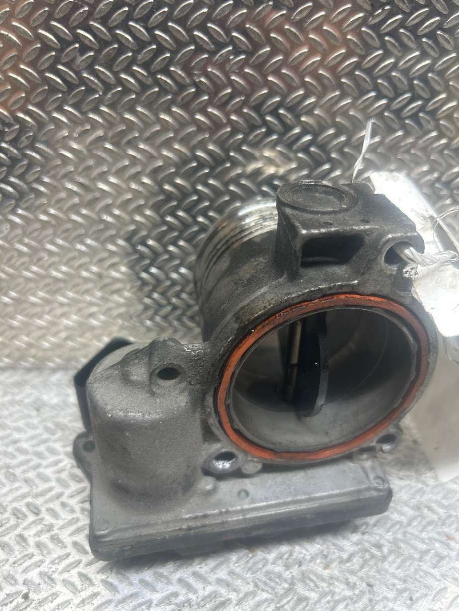 Spjeldhus til Ford Kuga 2013-2019  (FORD|1700259|9M5Q-9E926-AA)