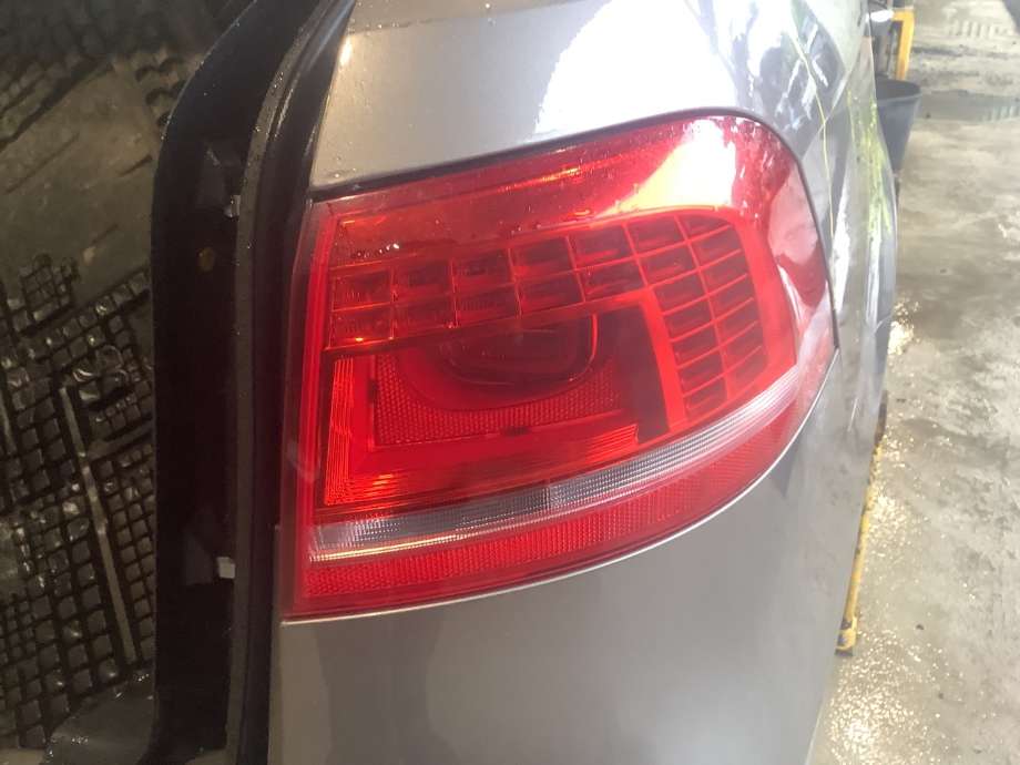 Baklykt høyre til VW Passat, 2011-2015 (B7) (B7) (VOLKSWAGEN|3AF 945 208 B)