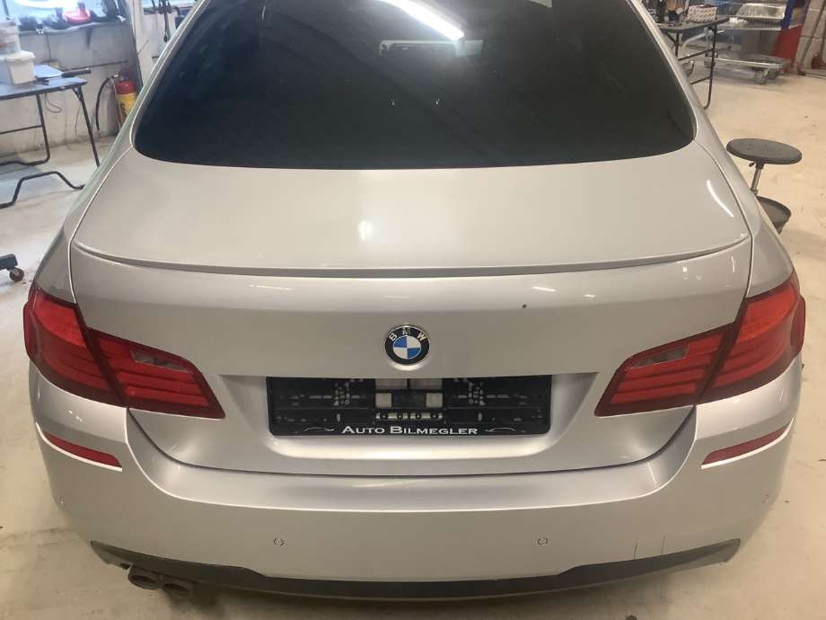 Bakluke sedan til BMW 5-Serie 2010-2017 (F10/F11) (F10/F11) (BMW|41 62 7 240 552|)