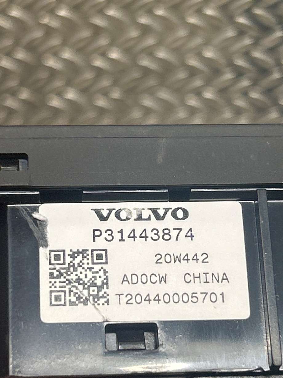 Bryter baklukeåpner til Volvo XC60 2017-->> (Type II)  (VOLVO|31443874|)