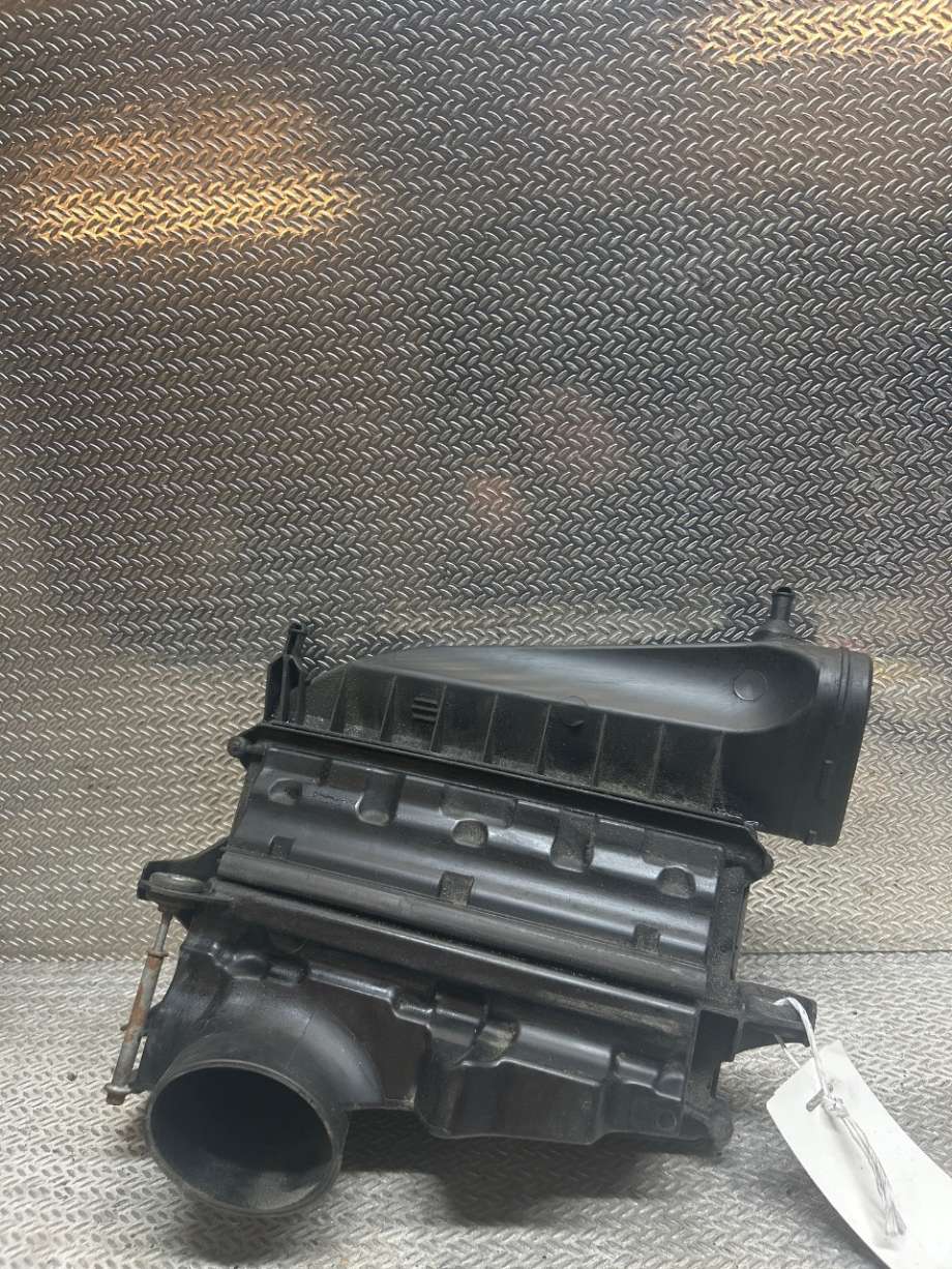 Luftfilterboks til Mercedes ML, 2005-2011 (W164) (W164) (MERCEDES|A6420902001)
