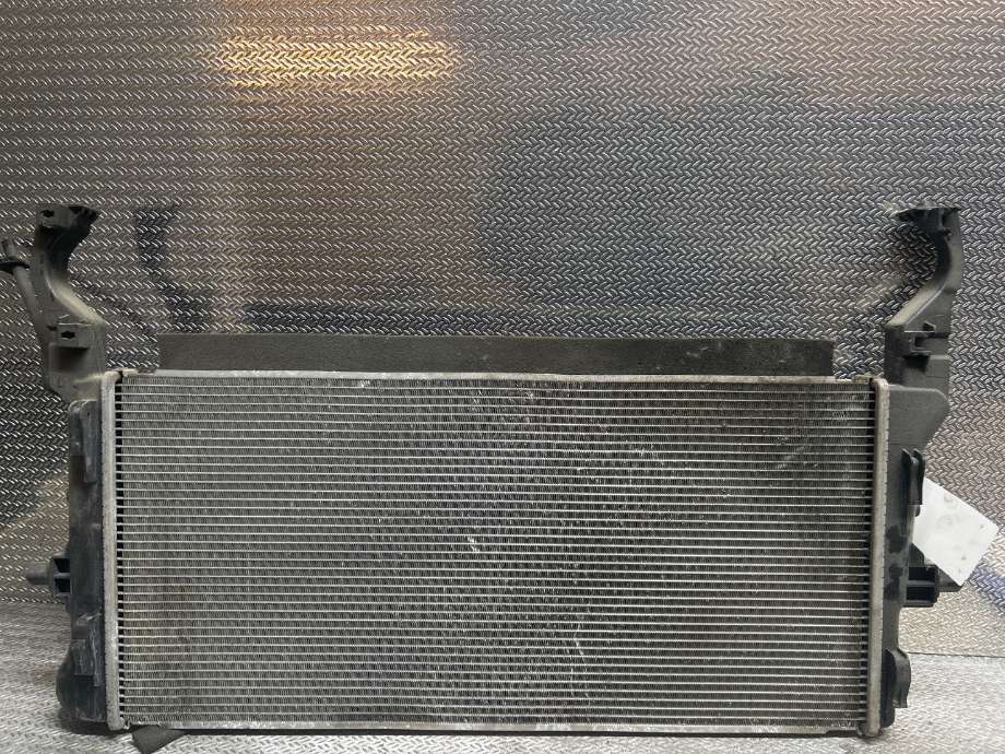 Radiator (manuell gir) til Hyundai Kona 2017-2021 (Type I, Fase 1) (HYUNDAI|25310J9000|25310J 9000|25310-J9XXX)