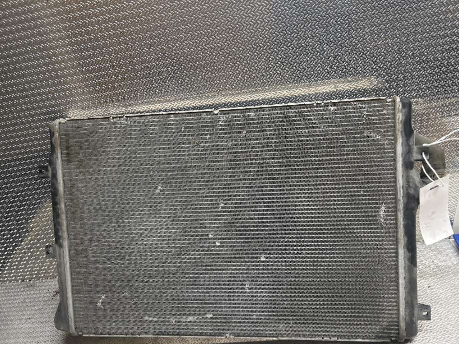 Radiator (manuell gir) til VW Passat 2011-2015 (B7) (B7) (VOLKSWAGEN|1K0121251AB|1K0121251DM|)