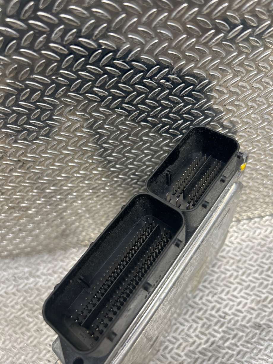 Styreenhet motor til BMW 3-Serie 2012-2018 (F30/F31/F34) (F30/F31/F34) (BMW|13618576333|0281019680|8573257-01)