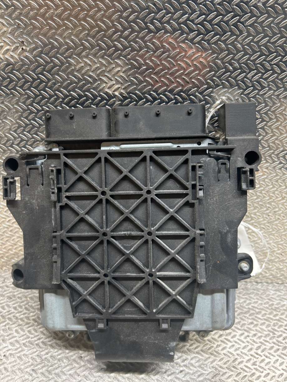 Styreenhet motor til Volvo XC70 2008-2013 (Type II, Fase 1)  (VOLVO|36002596|)
