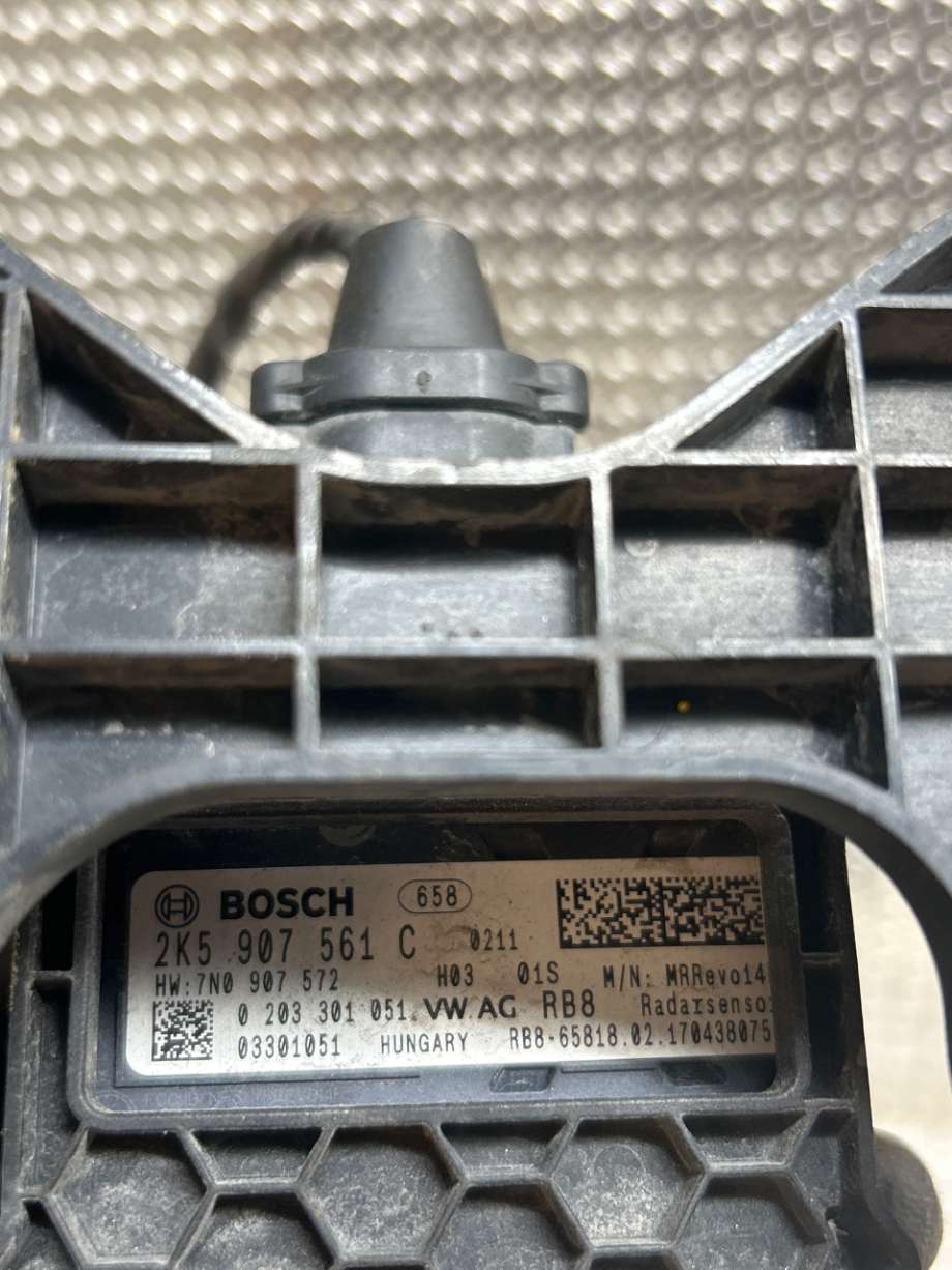 Sensor radar til VW Caddy 2015-2020 (Type III, Fase 3) (VOLKSWAGEN|2K5907561C|2K5 907 561 C)