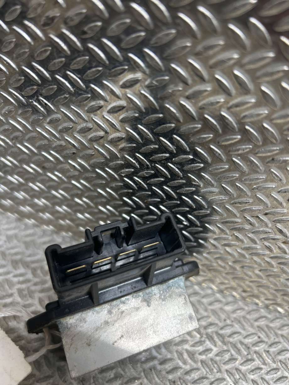 Varmeapparat motstand til Toyota Land Cruiser 120 2002-2009  (TOYOTA|8716513010|4993002121)