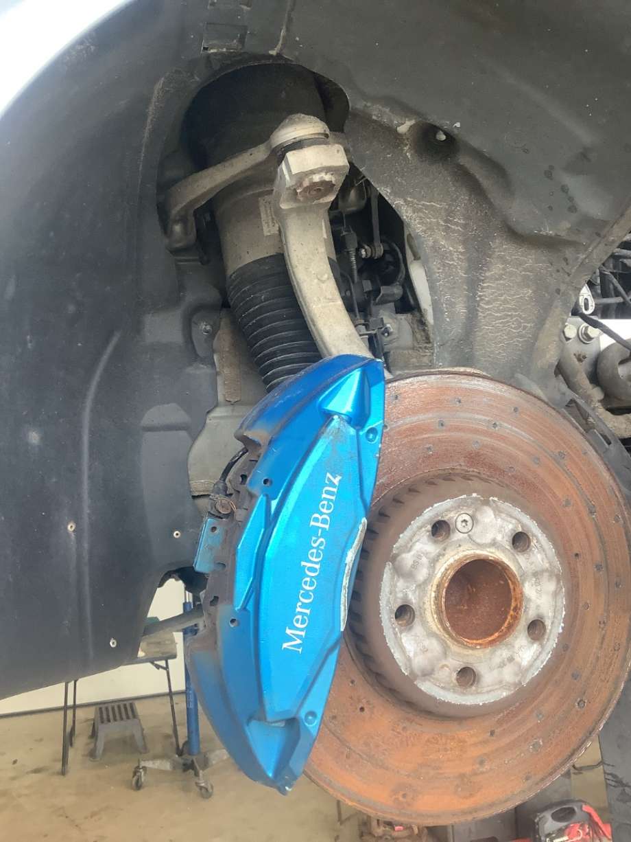 Bremsecaliper høyre foran til Mercedes C-Klasse, 2014-2018 (Fase 1) (W205) (W205) (MERCEDES|)