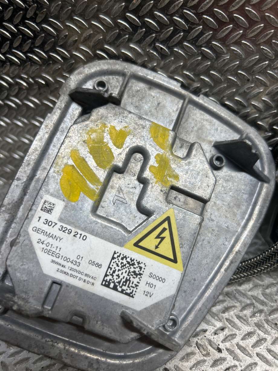 Styreenhet xenon/ballast til Volvo V50 2007-2012 (Fase 2)  (VOLVO|31214563||1307329210)
