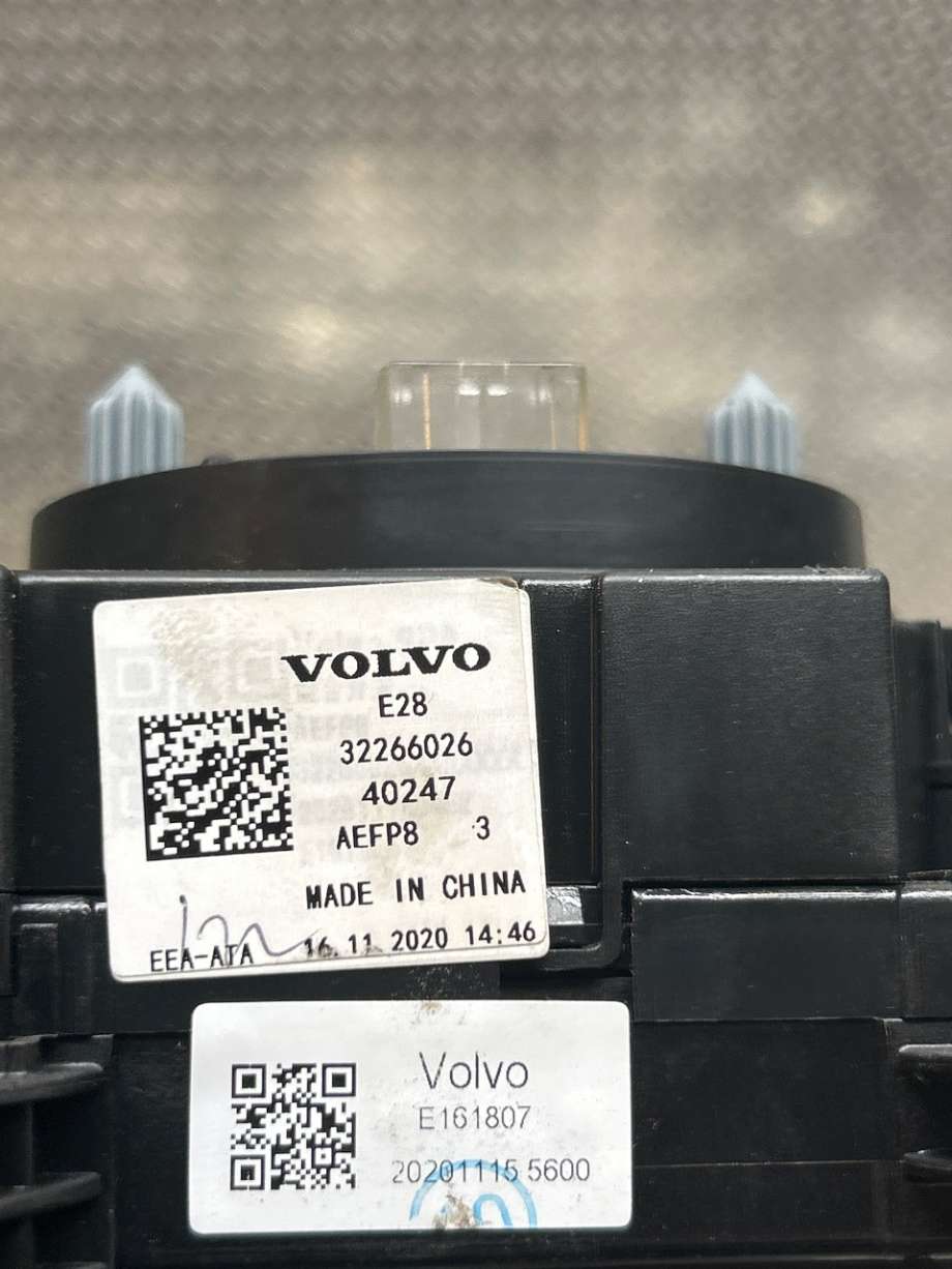 Bryter combi til Volvo XC60 2017-->> (Type II)  (VOLVO|32266885|32266026)