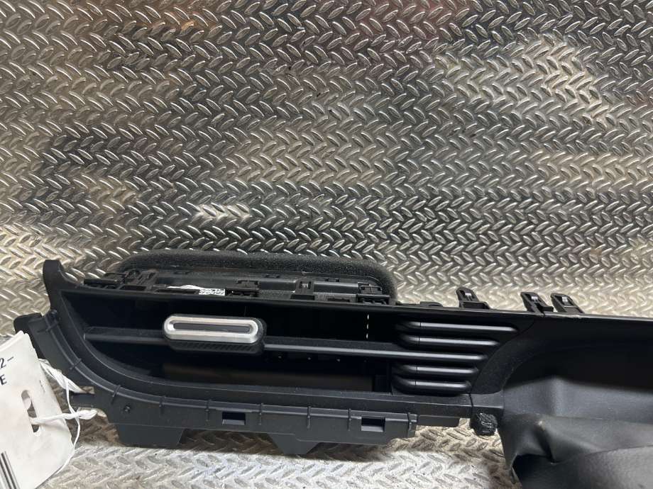 Dashbord friskluftdyse til Hyundai Ioniq 5, 2021-->>  (HYUNDAI|97480GI000LS5)