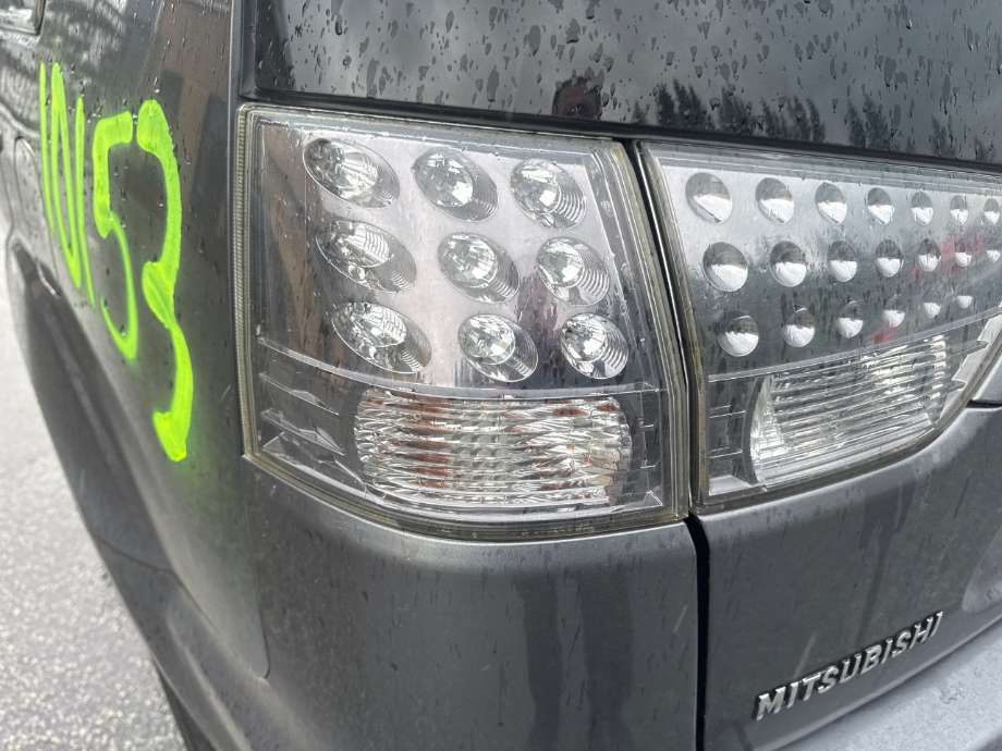 Baklykt venstre til Mitsubishi Outlander, 2010-2012 (Type II, Fase 2)  (MITSUBISHI|8330A379)