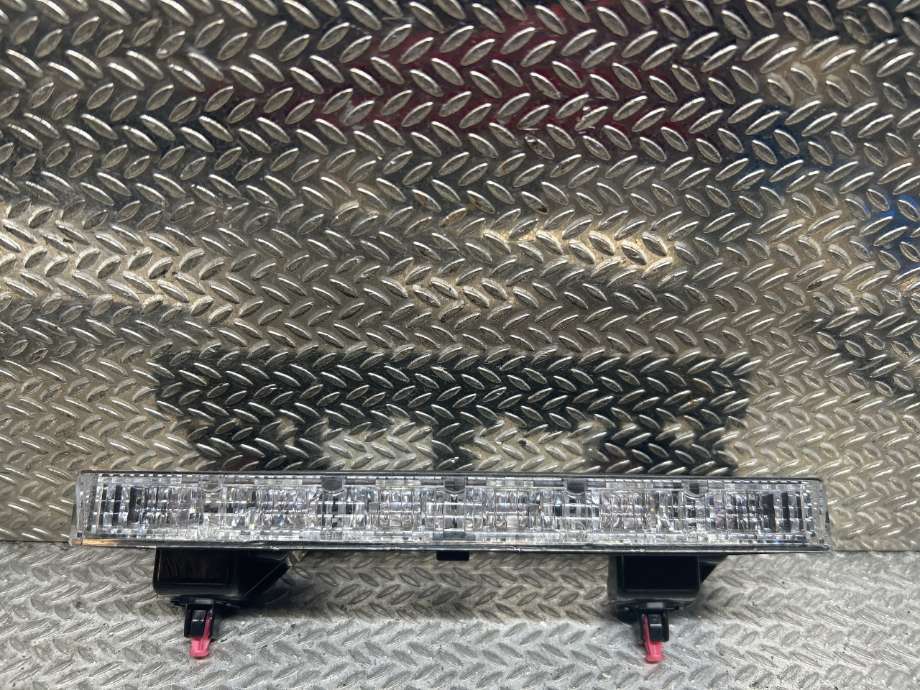 Baklykt bremselys bakrute til Toyota Auris, 2015-2019 (Type II, Fase 2)  (TOYOTA|8157012440)