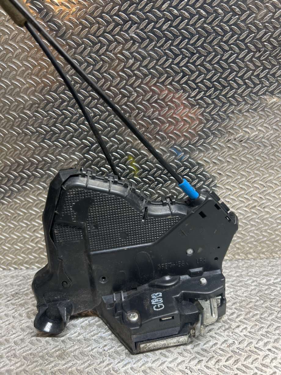 Låsekasse høyre til Toyota Hilux 2006-2011