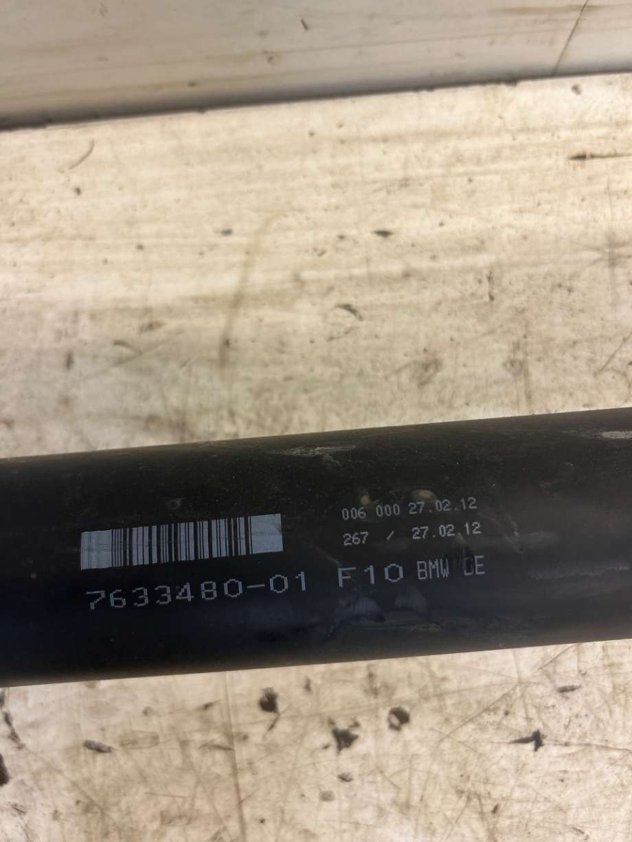Mellomaksel til BMW 5-Serie 2010-2017 (F10/F11) (F10/F11) (26107633480|26 10 7 633 480|7633480)