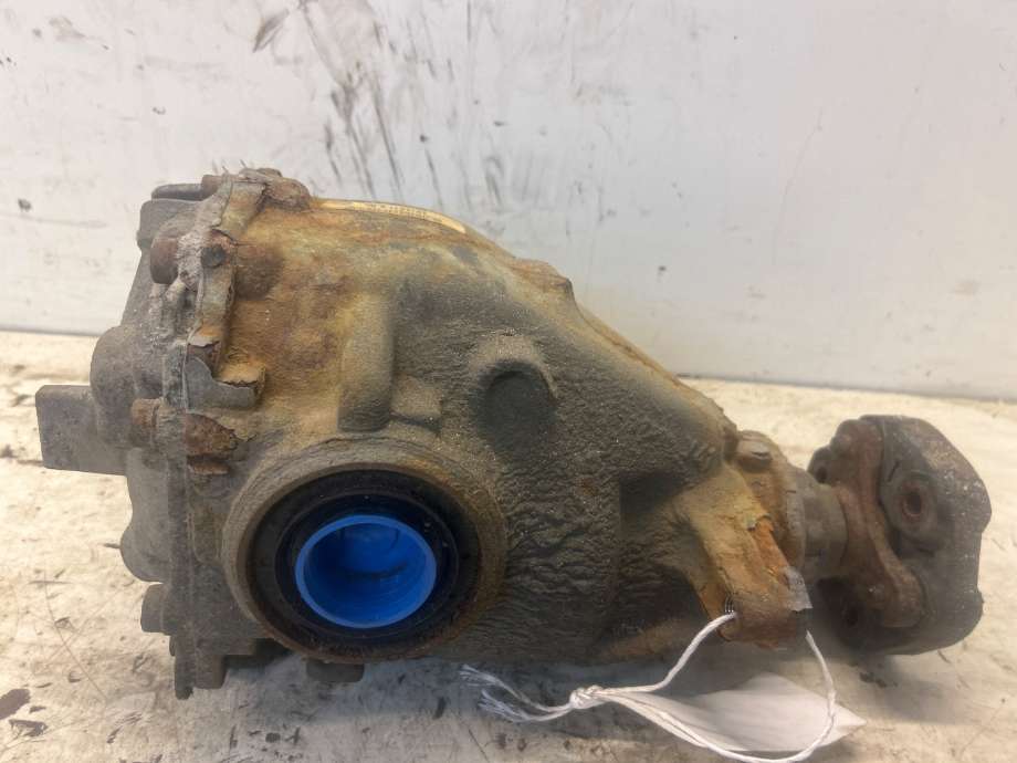Kardang klokke bak til BMW 3-Serie, 2012-2018 (F30/F31/F34) (F30/F31/F34) (BMW|33107599475)