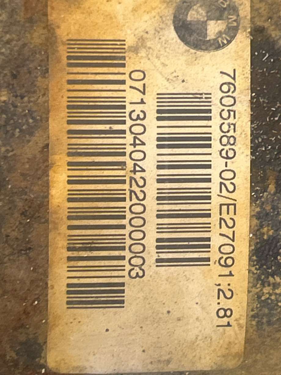 Kardang klokke bak til BMW 3-Serie 2012-2018 (F30/F31/F34) (F30/F31/F34) (BMW|33107599475|33 10 7 599 475|)