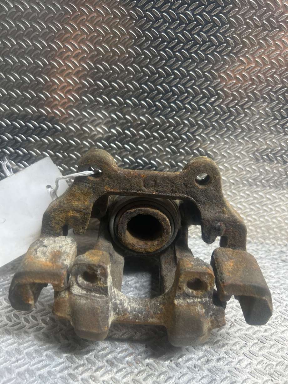 Bremsecaliper høyre bak til BMW 3-Serie, 2012-2018 (F30/F31/F34) (F30/F31/F34) (BMW|34216850858)