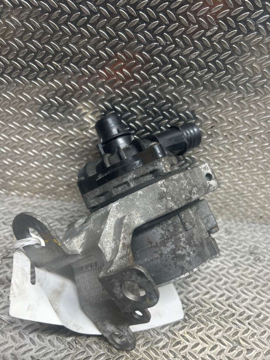 Sirkulasjonspumpe til Volvo V60/V60 CC 2013-2018 (Type I, Fase 2)  (VOLVO|31319025|)