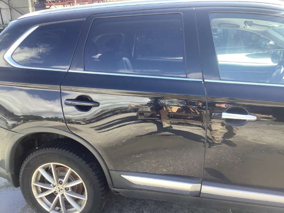 Dør høyre bak til Mitsubishi Outlander, 2015-->> (Type III, Fase 2)  (MITSUBISHI|5700B844)