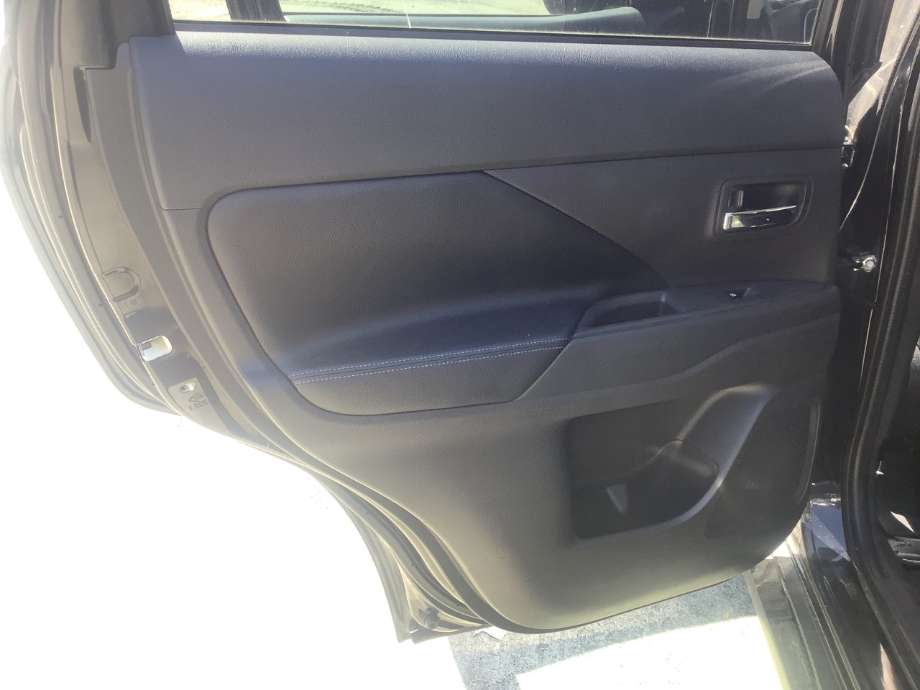 Dørtrekk venstre til Mitsubishi Outlander, 2015-->> (Type III, Fase 2)  (MITSUBISHI|)