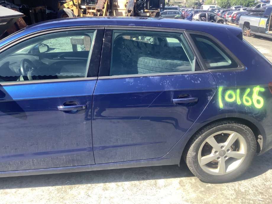 Dør venstre bak til Audi A3, 2012-2016 (Type III, Fase 1)  (AUDI|)