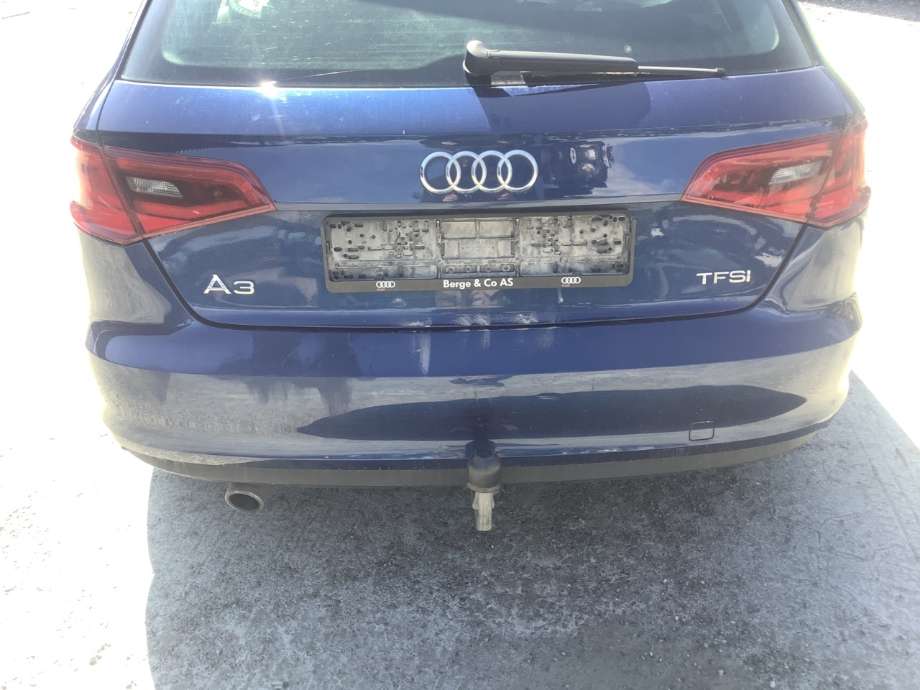 Støtfanger bak til Audi A3, 2012-2016 (Type III, Fase 1)  (AUDI|8V4807067)