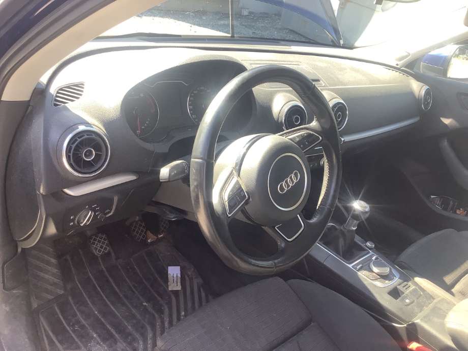 Dashbord til Audi A3, 2012-2016 (Type III, Fase 1)  (AUDI|)