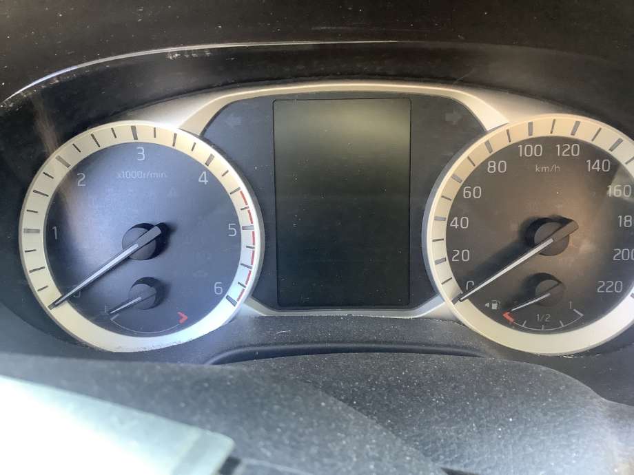 Instrumentpanel til Nissan Navara, 2016-->> (D23) (D23) (NISSAN|)