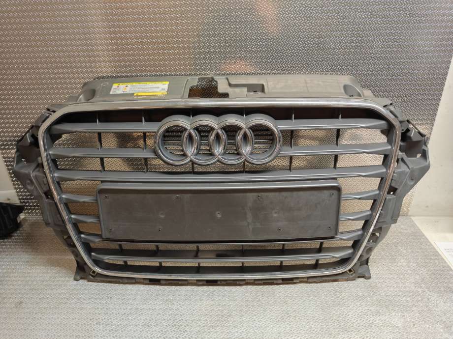 Grill til Audi A3 2012-2016 (Type III, Fase 1) (AUDI|8V3 853 651 1QP|)